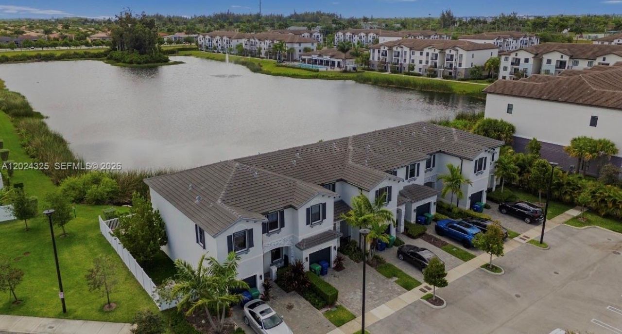 20478 NW 4th Ct, Unit 20478, Miami Gardens, FL 33169 Photo