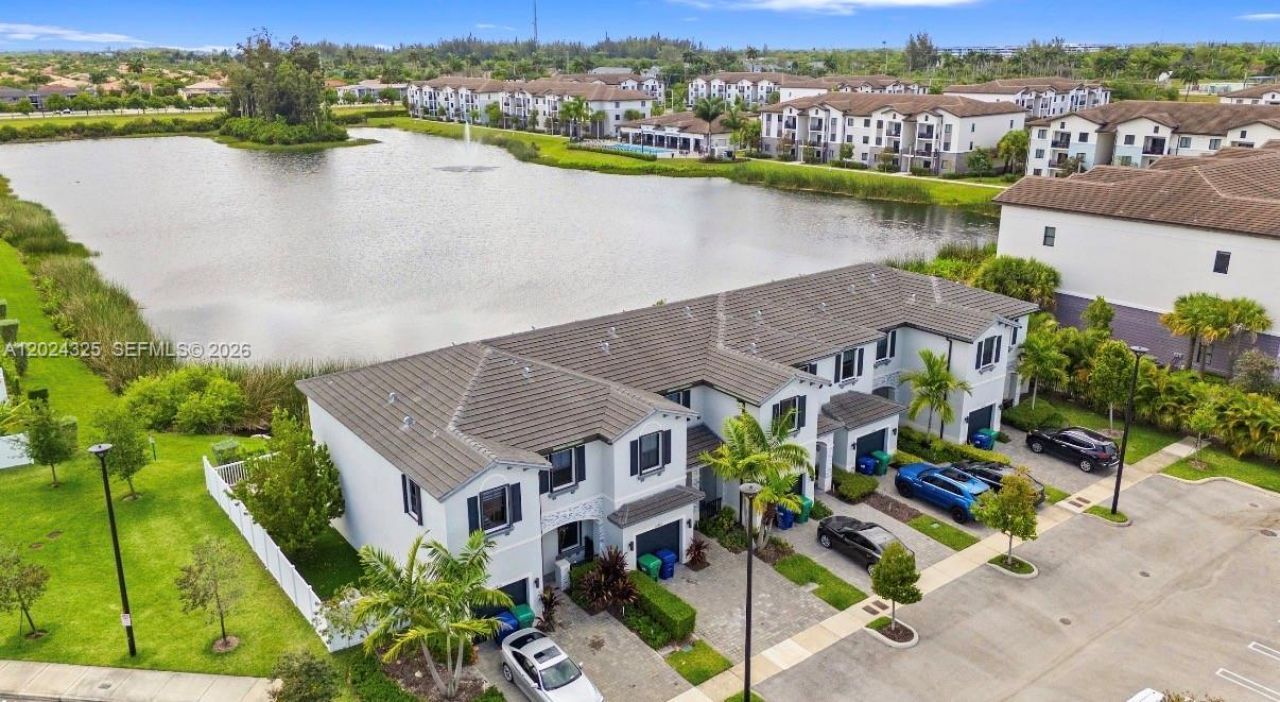 20478 NW 4th Ct, Unit 20478, Miami Gardens, FL 33169 Photo
