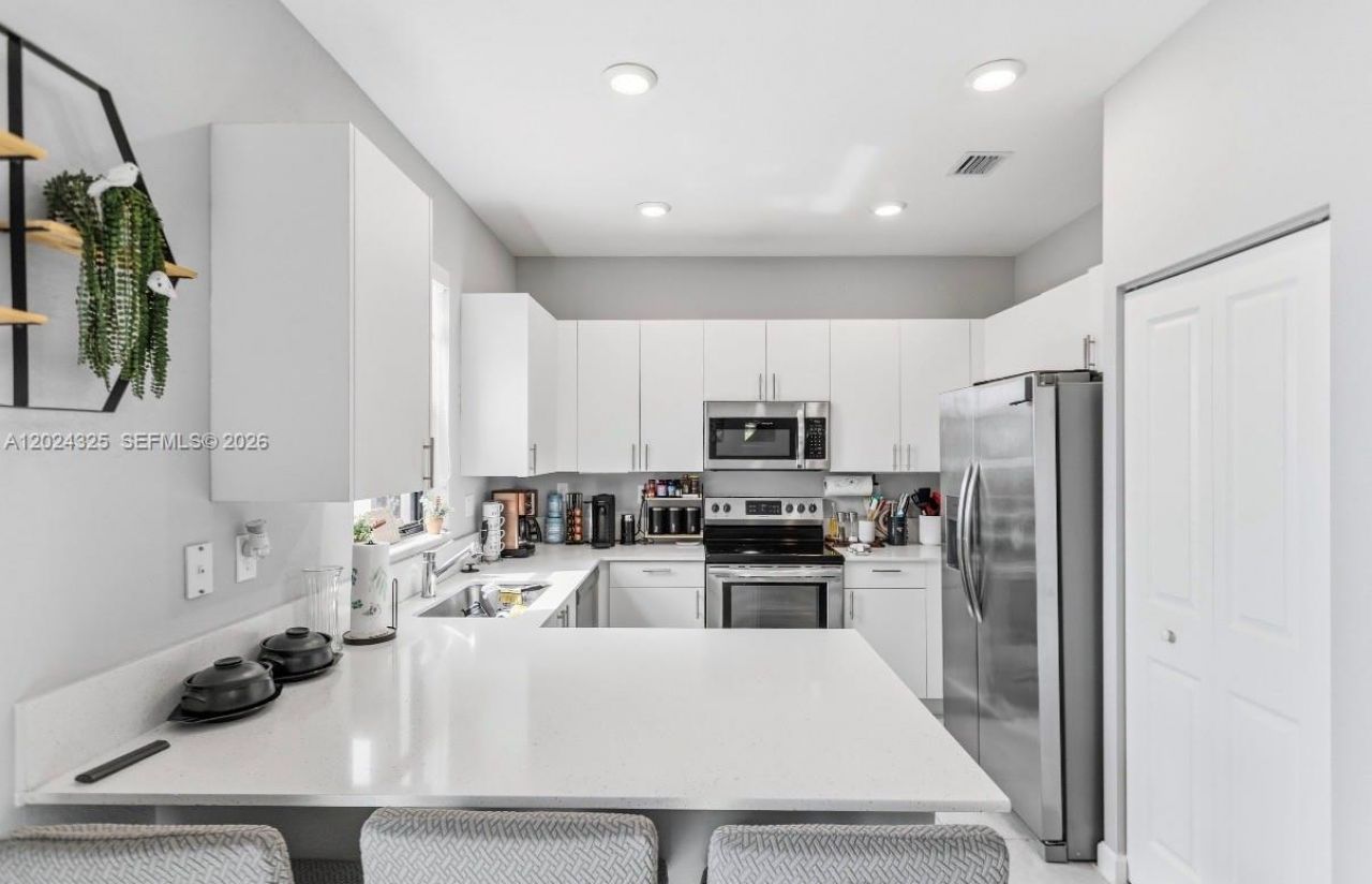 20478 NW 4th Ct, Unit 20478, Miami Gardens, FL 33169 Photo
