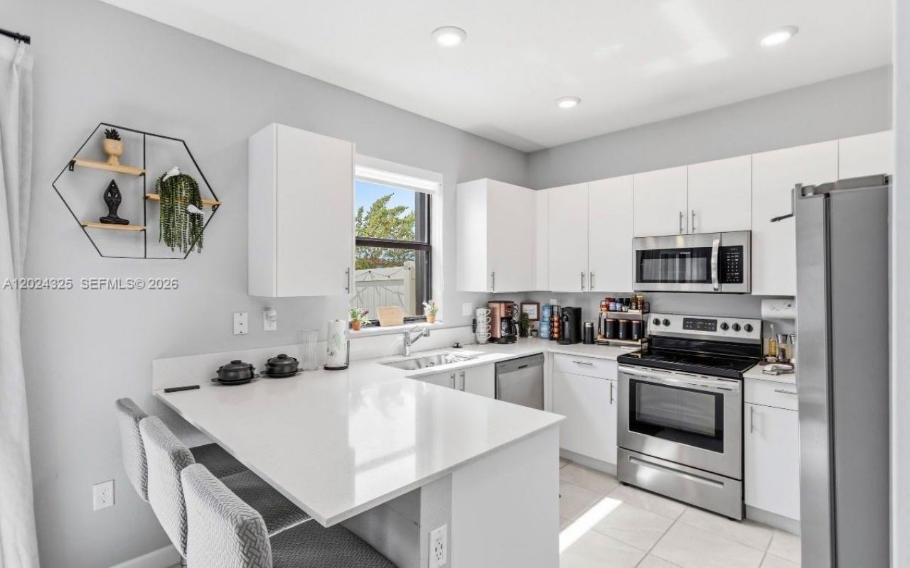 20478 NW 4th Ct, Unit 20478, Miami Gardens, FL 33169 Photo