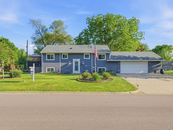 2101 Laramie Trail, Brooklyn Park, MN 55444