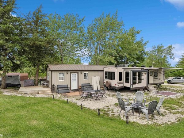 3201 Mormon Trail, Ellston, IA 50074