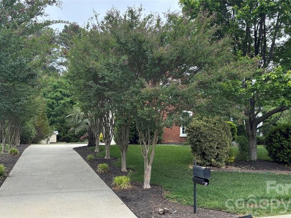 9604 Royal Colony Drive , Waxhaw, NC 28173