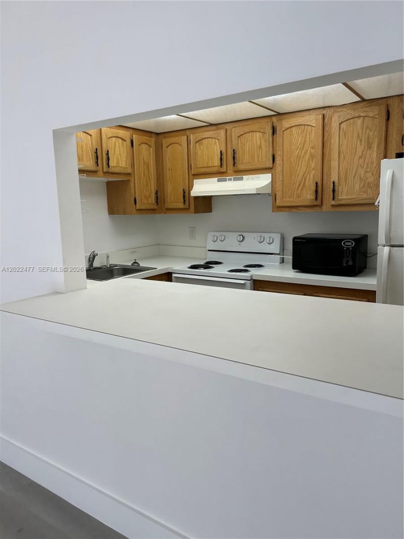 4154 Inverrary Dr , Unit 205, Lauderhill, FL 33319 Photo