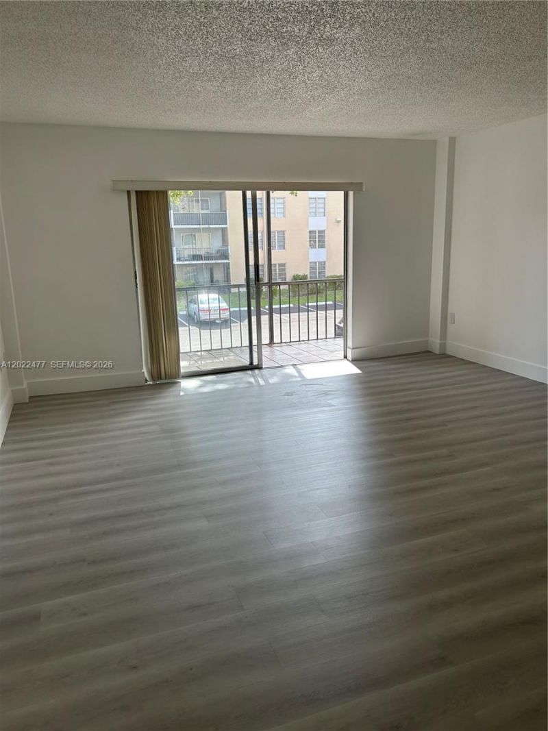 4154 Inverrary Dr , Unit 205, Lauderhill, FL 33319 Photo