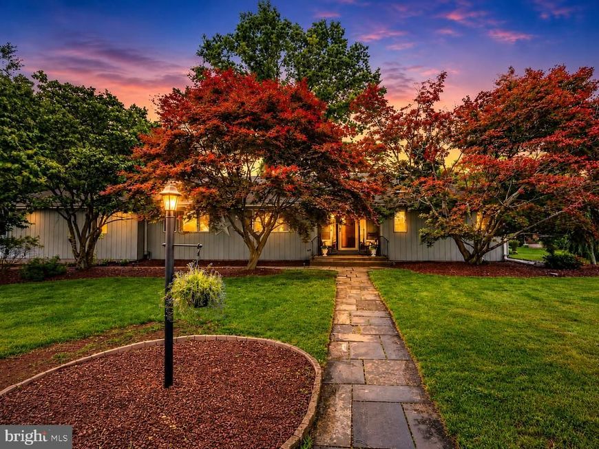 17 Azalea Way, Hamilton, NJ 08690 Main Photo