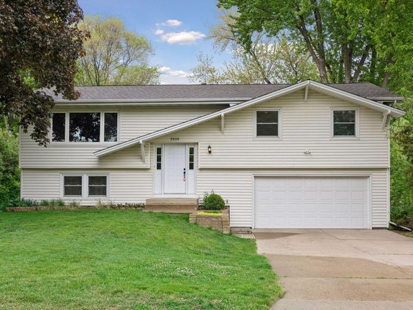 9030 45th Avenue N, New Hope, MN 55428