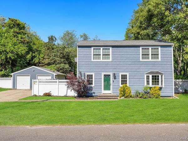 66 Oxhead Road , Centereach, NY 11720
