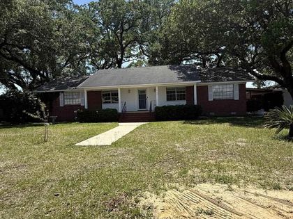 6107 Confederate Dr Pensacola, FL 32503