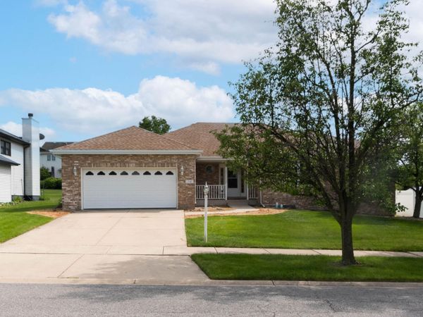 54 Beiriger Drive, Dyer, IN 46311
