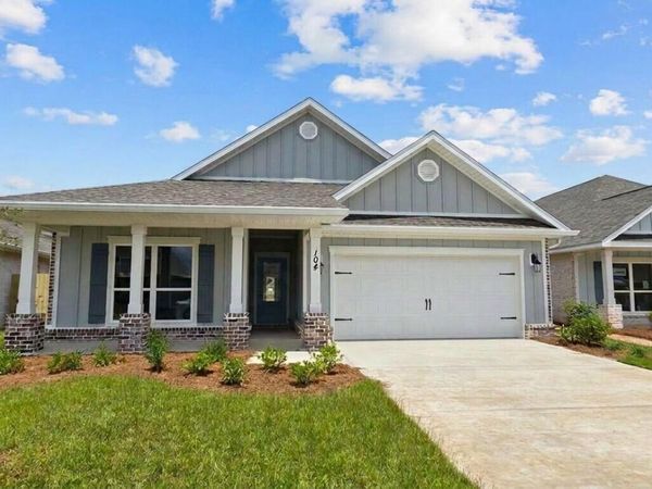 104 E Gray Owl Drive, Freeport, FL 32439