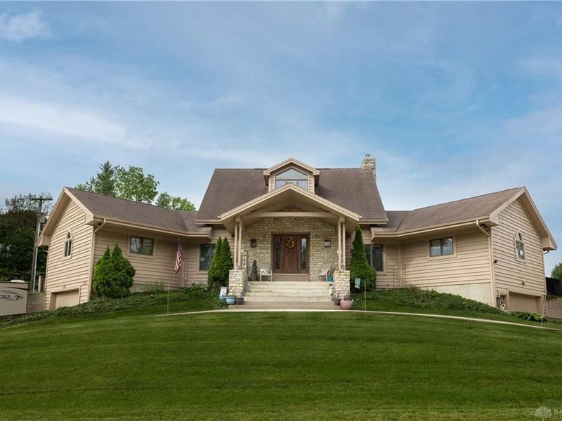 1000 Echo Lake Drive, Piqua, OH 45356 Photo 1