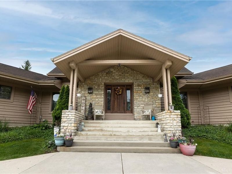 1000 Echo Lake Drive, Piqua, OH 45356 Photo 7