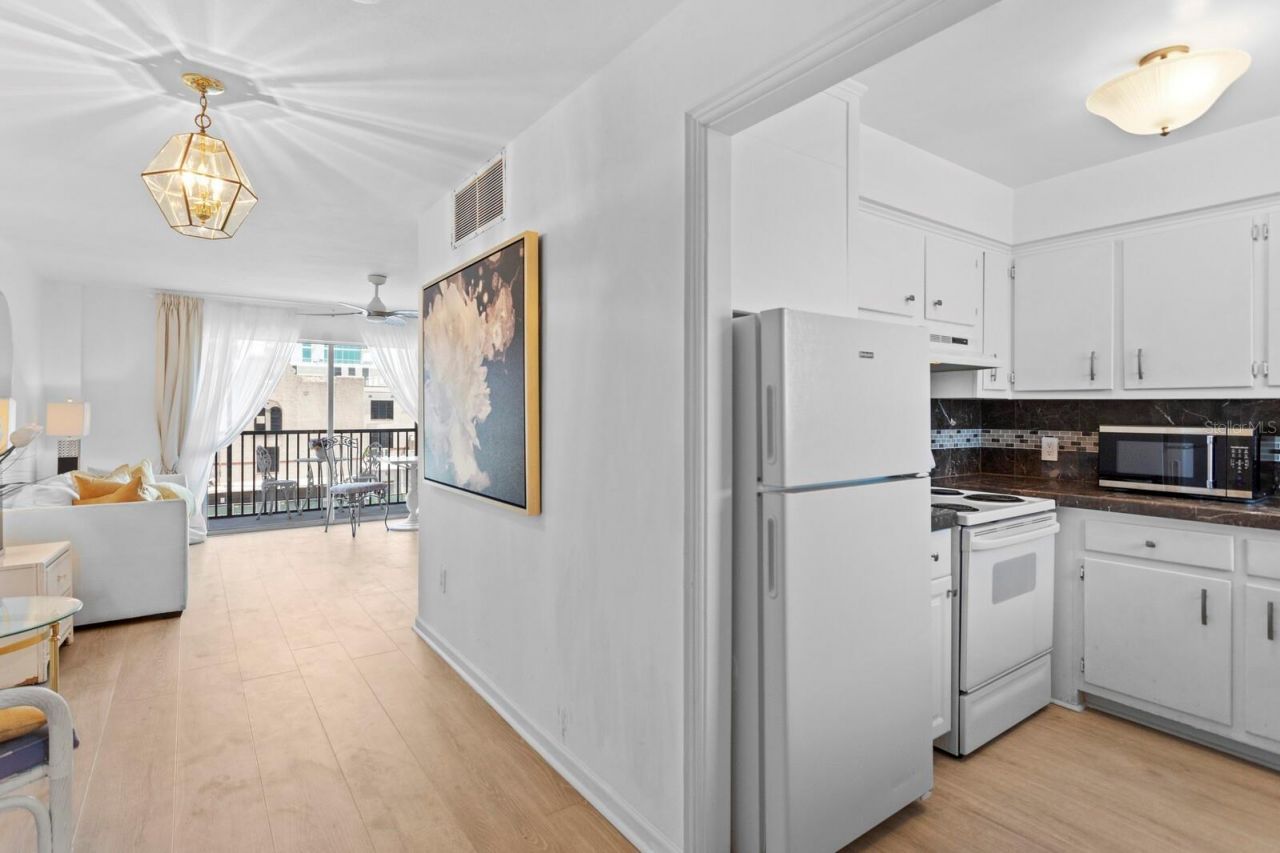 750 Burlington Avenue N, Unit 3C, Saint Petersburg, FL 33701 Photo