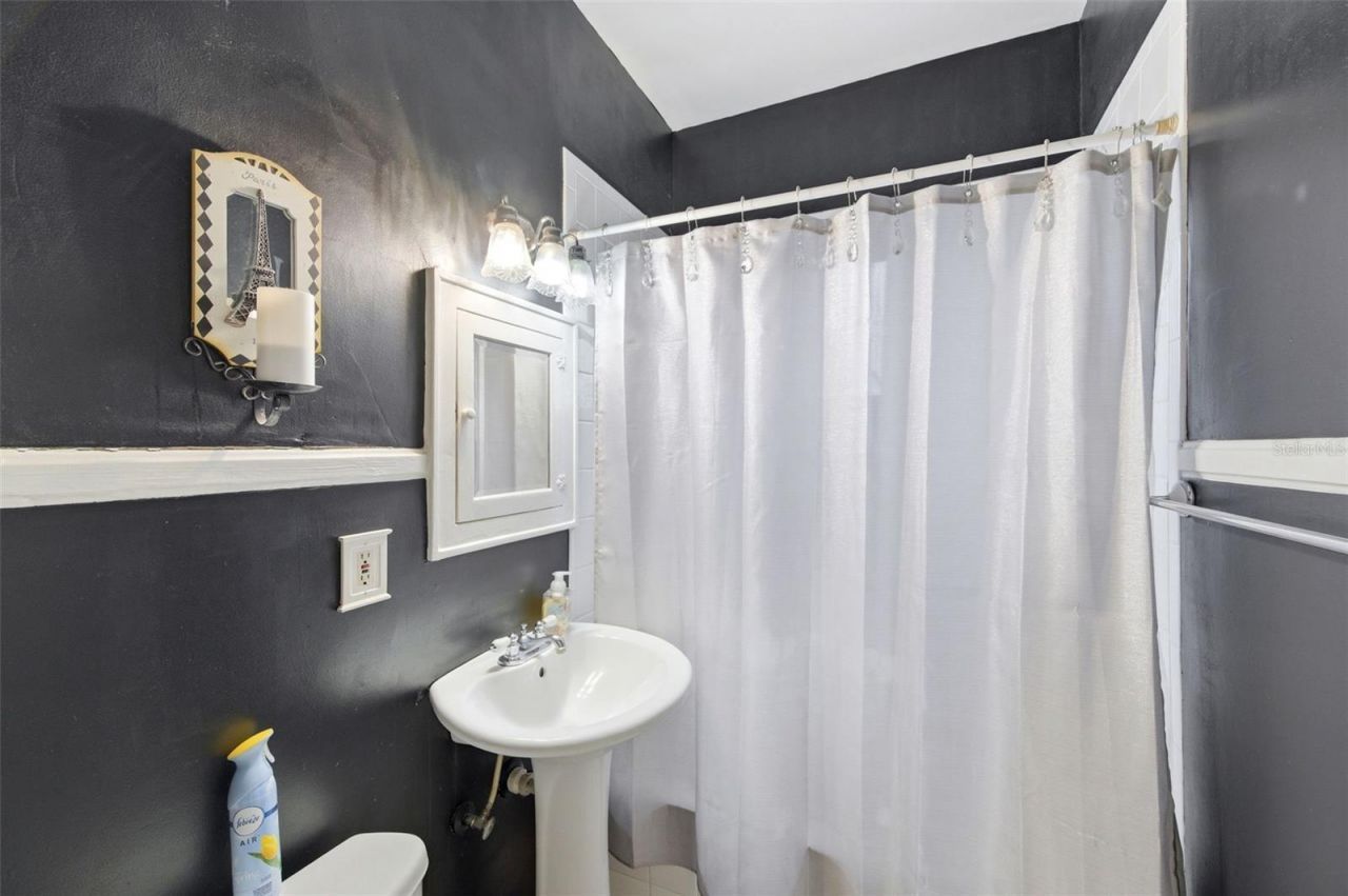 4263 5th Avenue N, Saint Petersburg, FL 33713 Photo