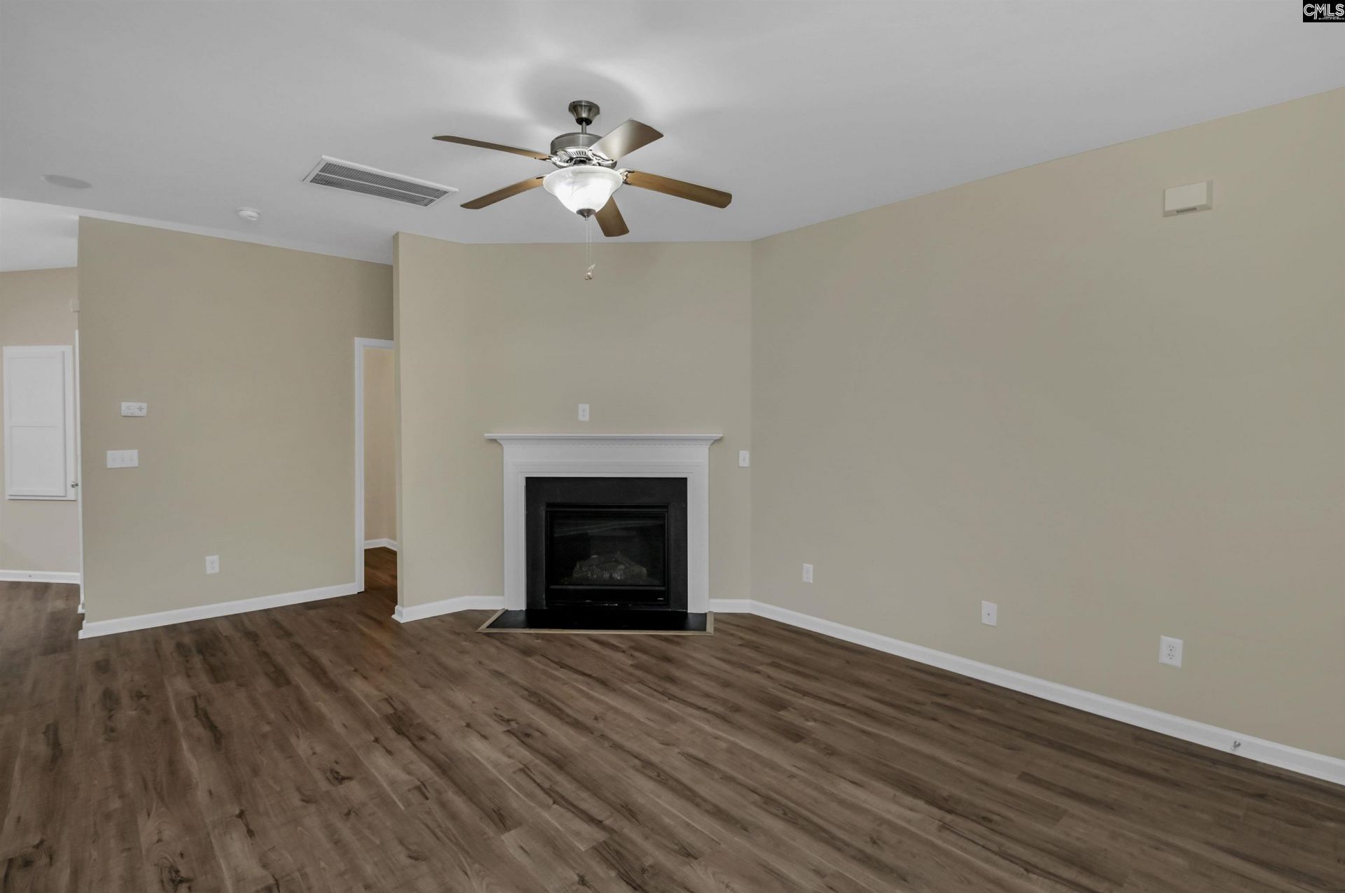 421 Laurel Leaf Drive  Photo 5