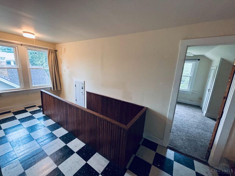 1831 W North Bend Road, Cincinnati, OH 45224 Photo 33
