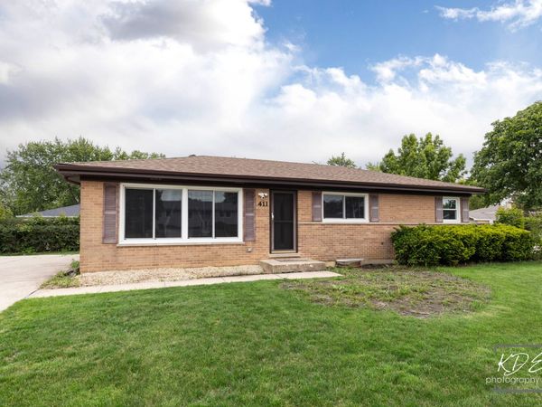 411 E Weathersfield Way , Schaumburg, IL 60193