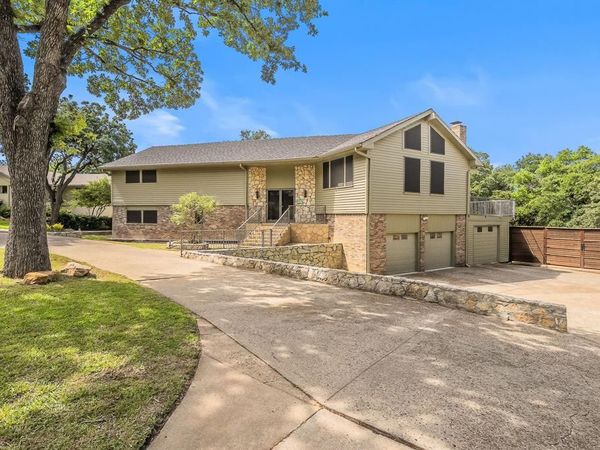 1724 Prestonwood Drive, Arlington, TX 76012