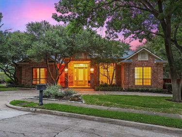 4 Champions Court, Frisco, TX 75034