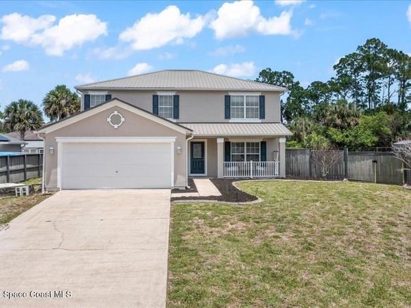 401 Filbert Avenue NE, Palm Bay, FL 32907