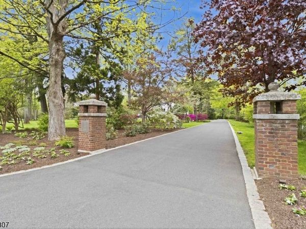 12 Normandy Pkwy, Morris, NJ 07960
