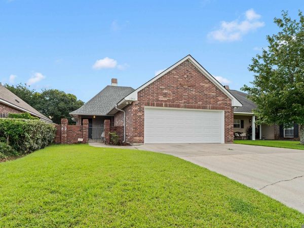 1943 Hunters Way, Baton Rouge, LA 70816