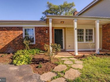 413 HARDING COURT, STERLING, VA 20164