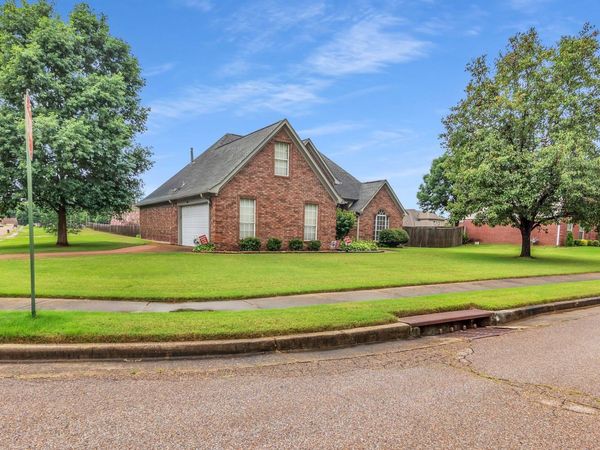 5185 HARE CREEK CV, Bartlett, TN 38002
