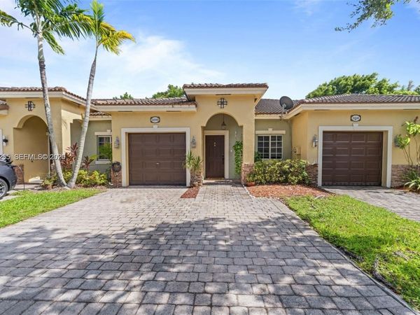 3220 ne 11th dr, Unit 1, Homestead, FL 33033
