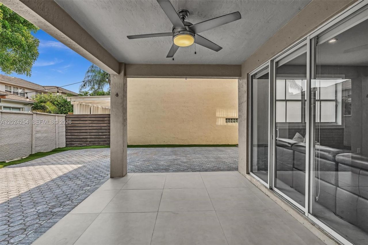 11247 NW 47th Ln, Doral, FL 33178 Photo