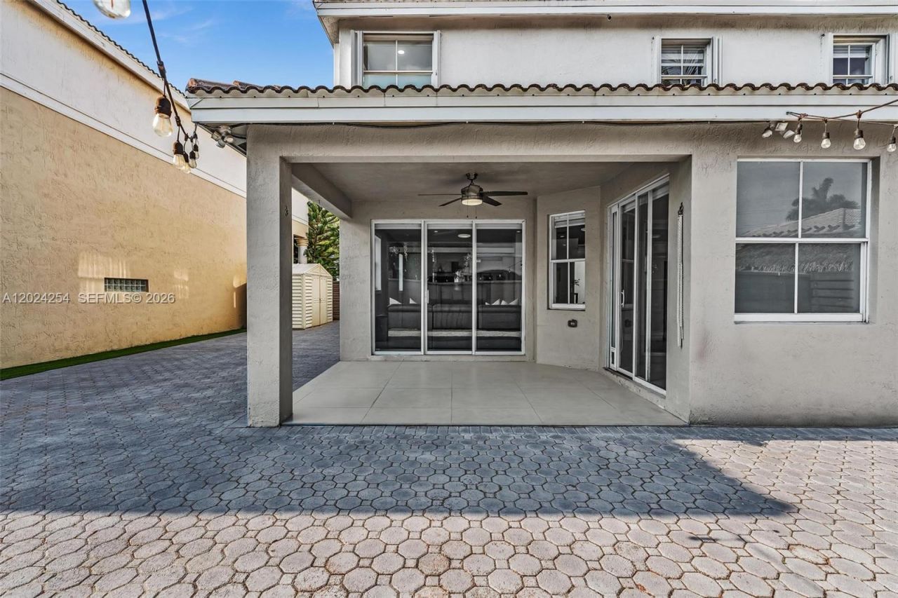 11247 NW 47th Ln, Doral, FL 33178 Photo