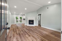 106 Teddy Court photo 4