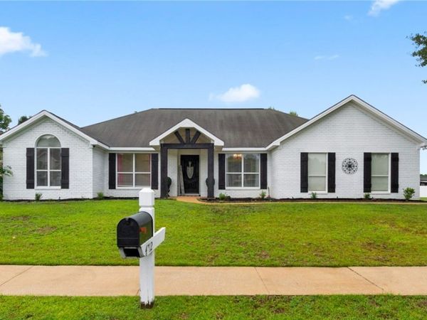 4712 Clear Creek Parkway, Northport, AL 35475
