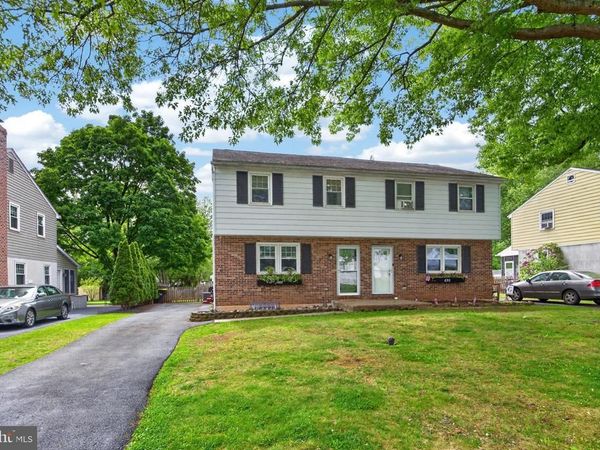 688 S 6TH AVENUE , ROYERSFORD, PA 19468