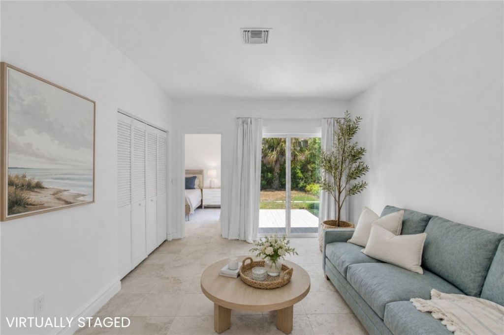 1916 Ocean Drive, Vero Beach, FL 32963 Photo