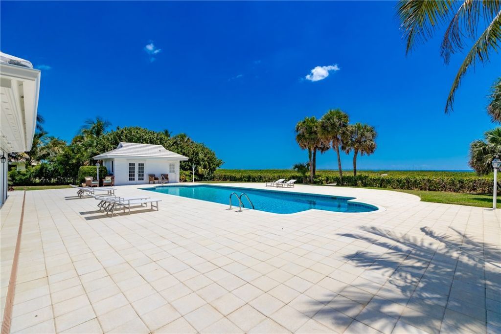 1916 Ocean Drive, Vero Beach, FL 32963 Photo