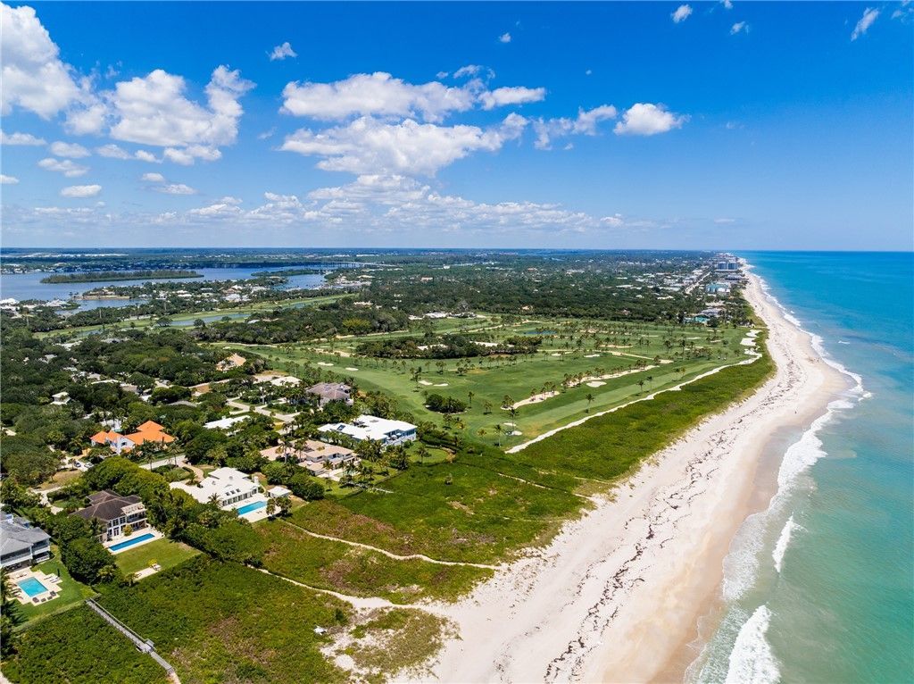 1916 Ocean Drive, Vero Beach, FL 32963 Photo