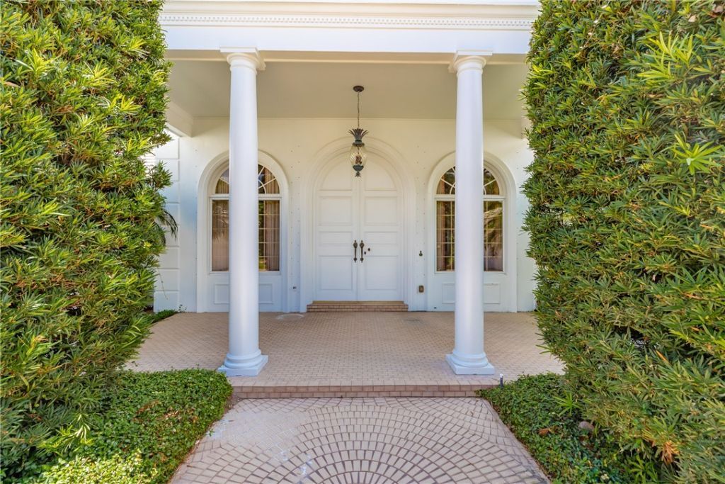 1916 Ocean Drive, Vero Beach, FL 32963 Photo