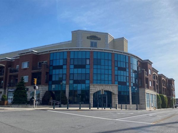 130 Post Avenue , Unit 224, Westbury, NY 11590