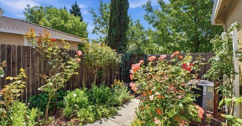 2718 San Juan Rd, Sacramento, CA 95833 Photo