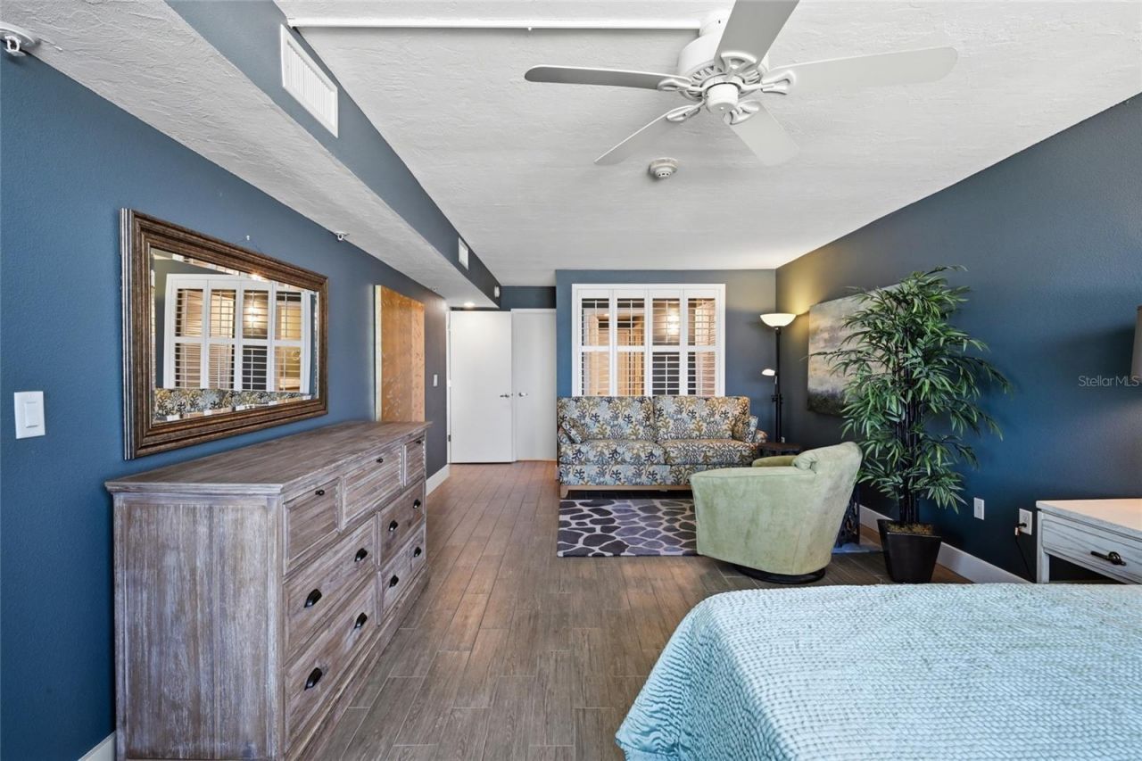 2675 Gulf Of Mexico Drive, Unit 303, Longboat Key, FL 34228 Photo