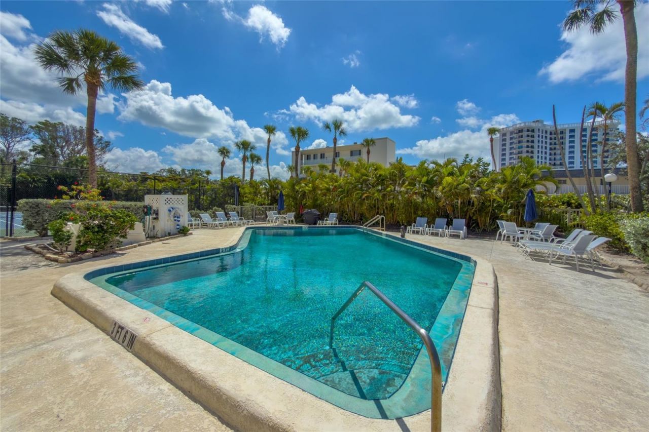2675 Gulf Of Mexico Drive, Unit 303, Longboat Key, FL 34228 Photo