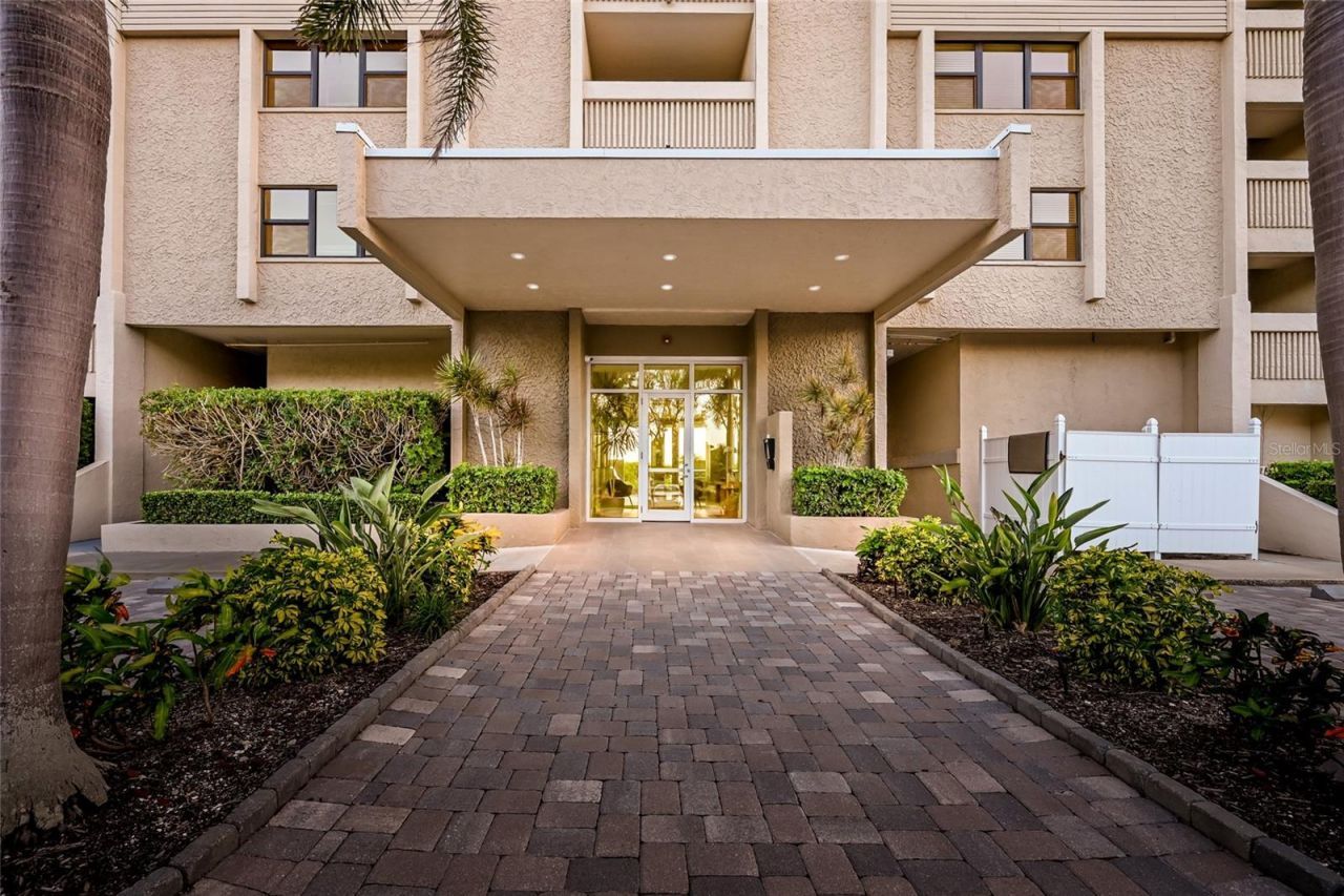 2675 Gulf Of Mexico Drive, Unit 303, Longboat Key, FL 34228 Photo