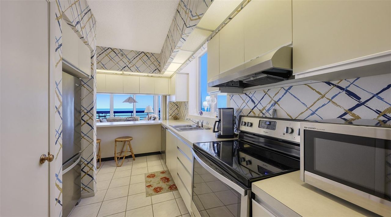 1045 Gulf Of Mexico Drive, Unit 301, Longboat Key, FL 34228 Photo