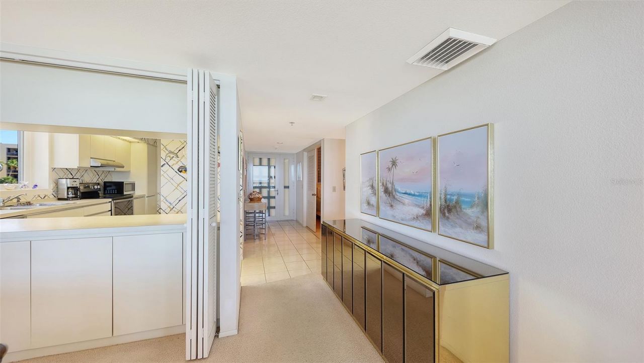 1045 Gulf Of Mexico Drive, Unit 301, Longboat Key, FL 34228 Photo
