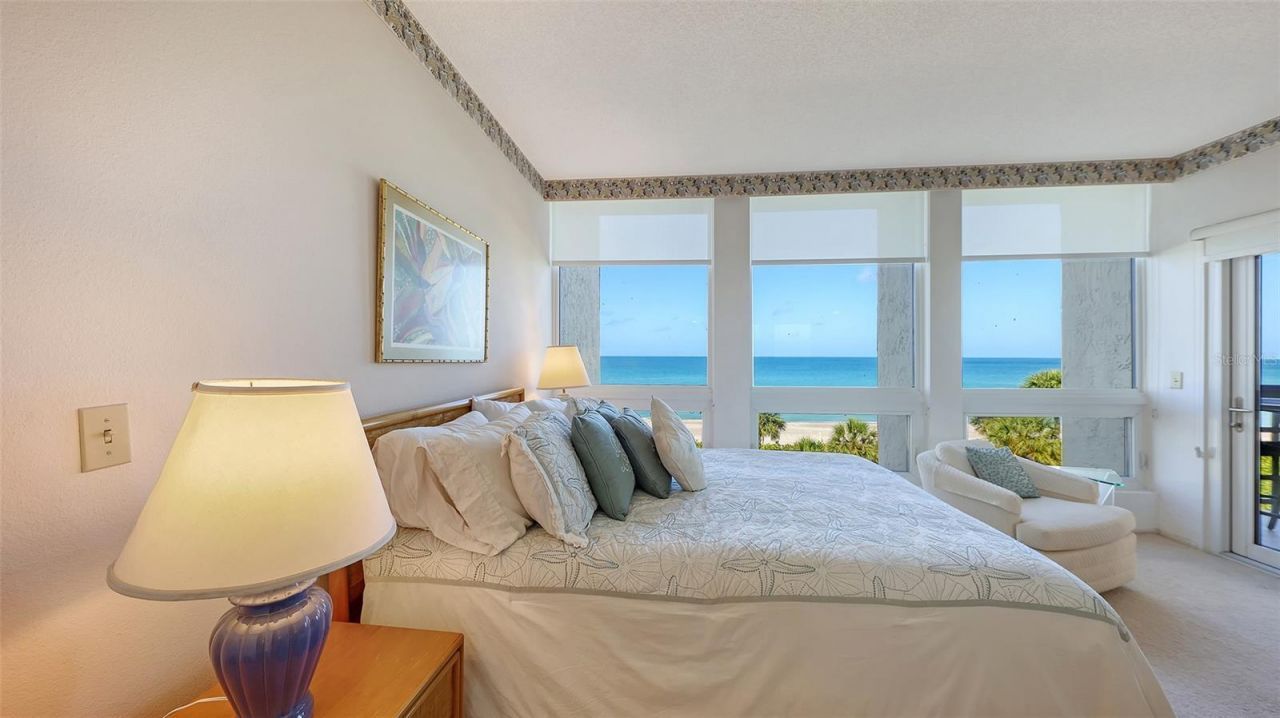 1045 Gulf Of Mexico Drive, Unit 301, Longboat Key, FL 34228 Photo