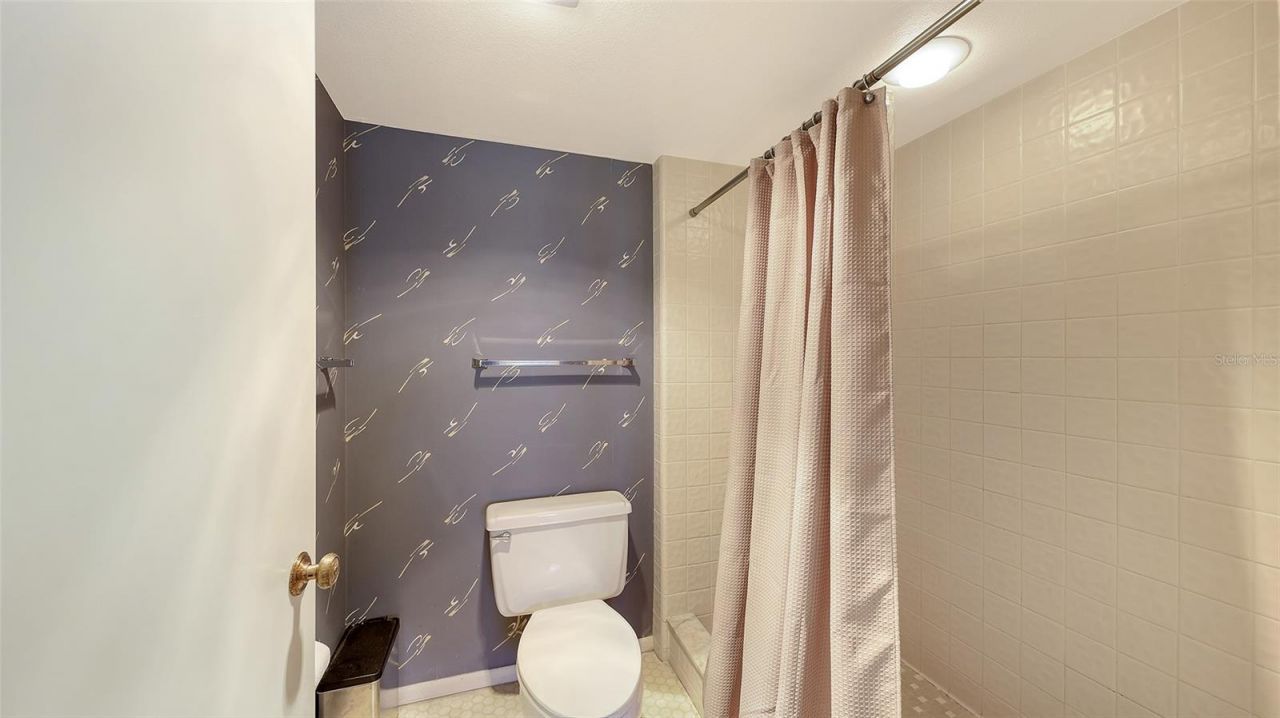 1045 Gulf Of Mexico Drive, Unit 301, Longboat Key, FL 34228 Photo