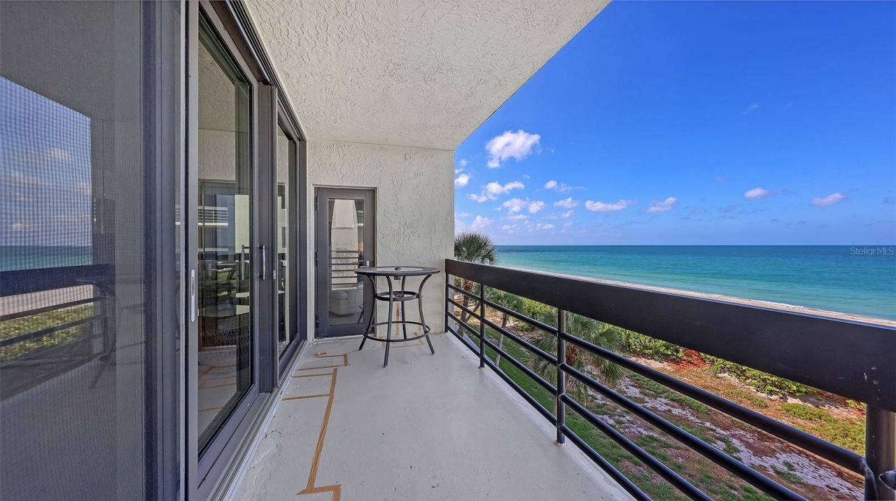 1045 Gulf Of Mexico Drive, Unit 301, Longboat Key, FL 34228 Photo