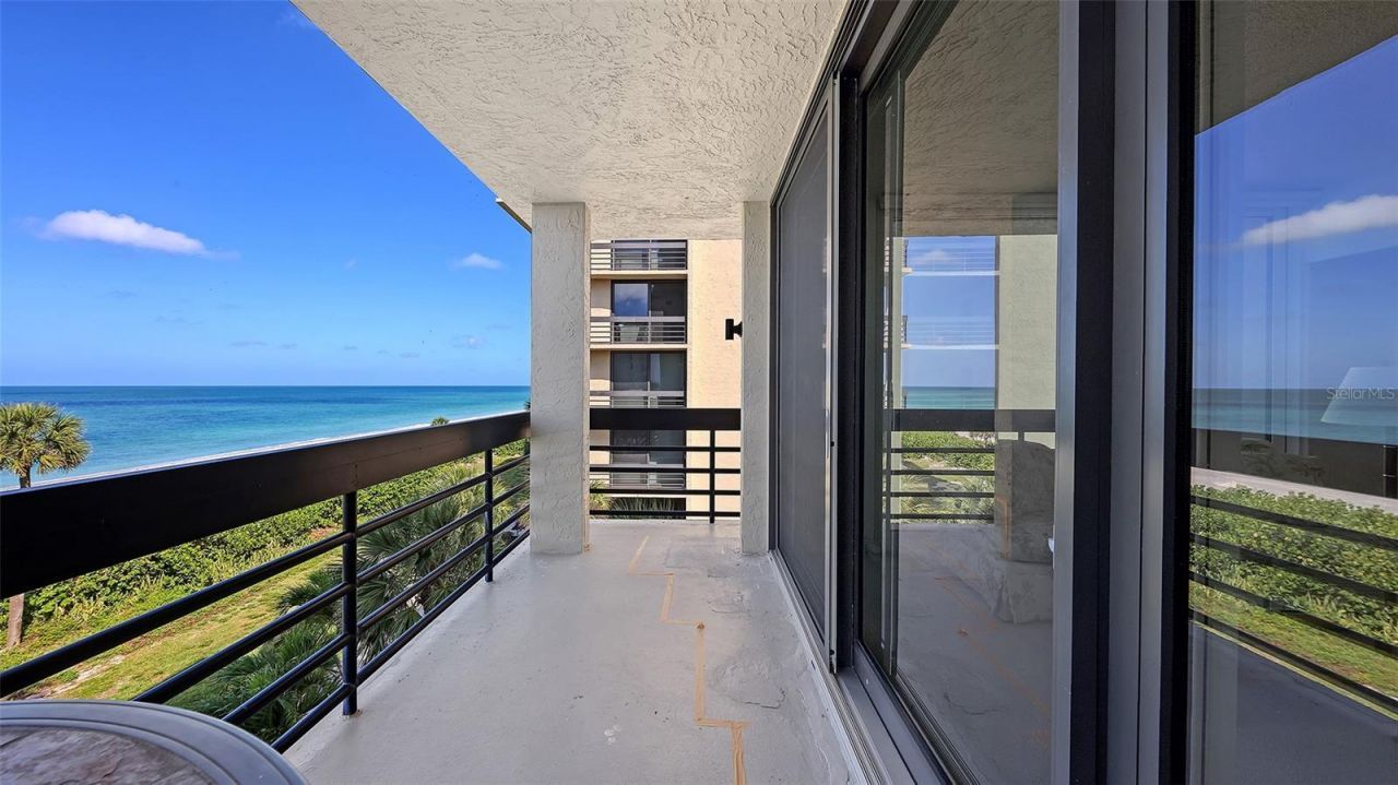 1045 Gulf Of Mexico Drive, Unit 301, Longboat Key, FL 34228 Photo
